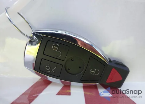 2009 Mercedes-Benz C 300 Luxury/Sport from USA, damaged, VIN WDDGF54X09R063244